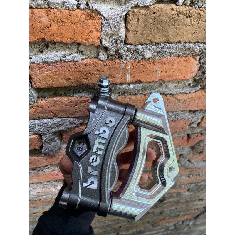 KALIPER BREMBO M7 SET BREKET PNP MP/TIGER