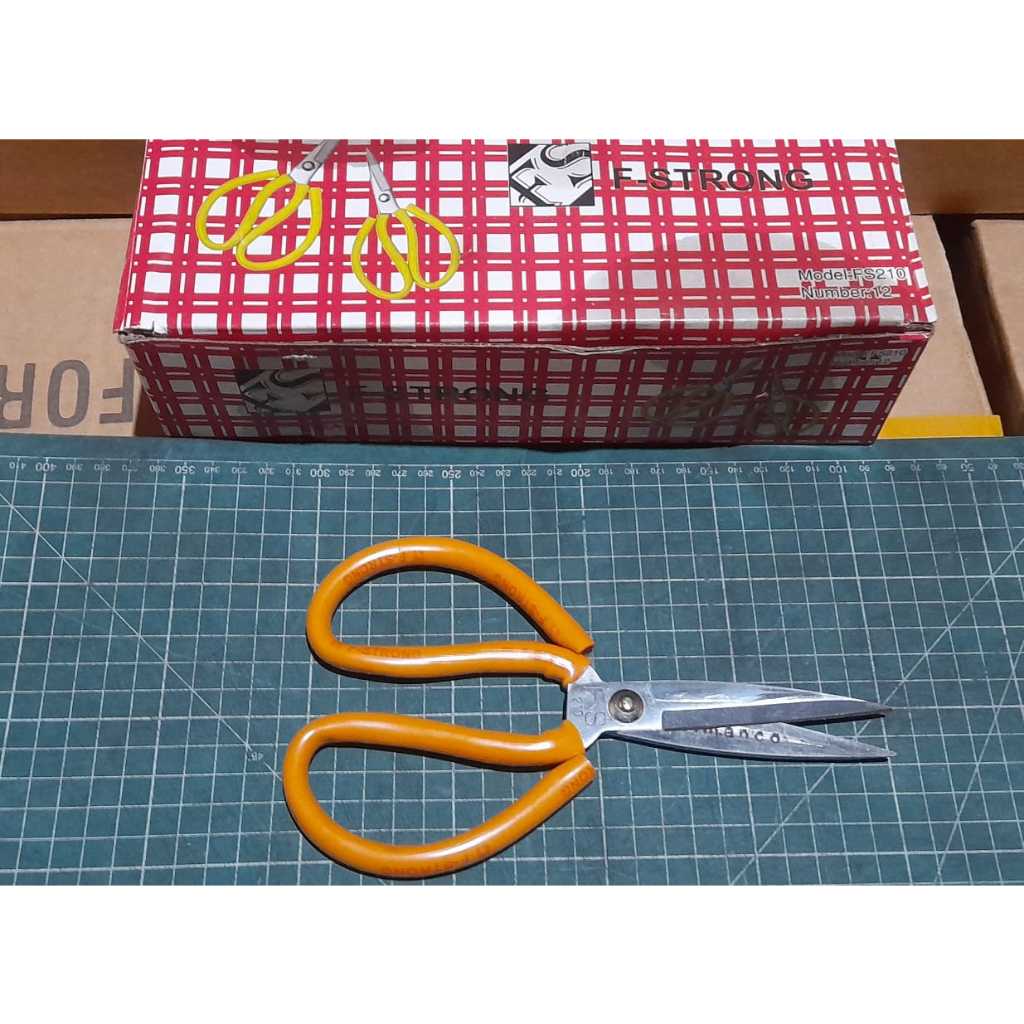 

Gunting Kodok FS 210mm - Gunting Kain - Gunting Serbaguna FS 21 CM