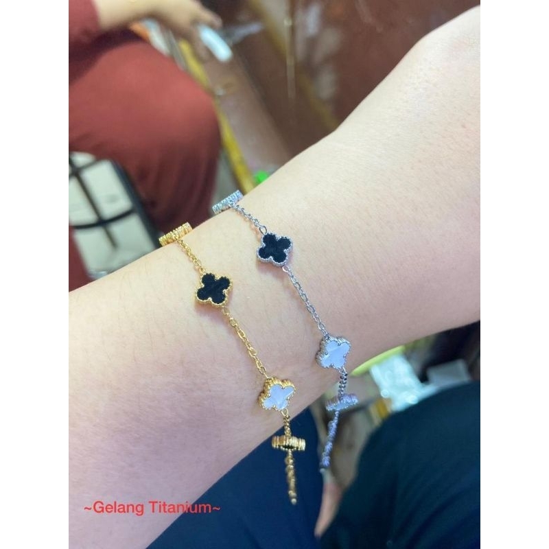 Gelang Rantai Vanklip Hitam Putih Titanium