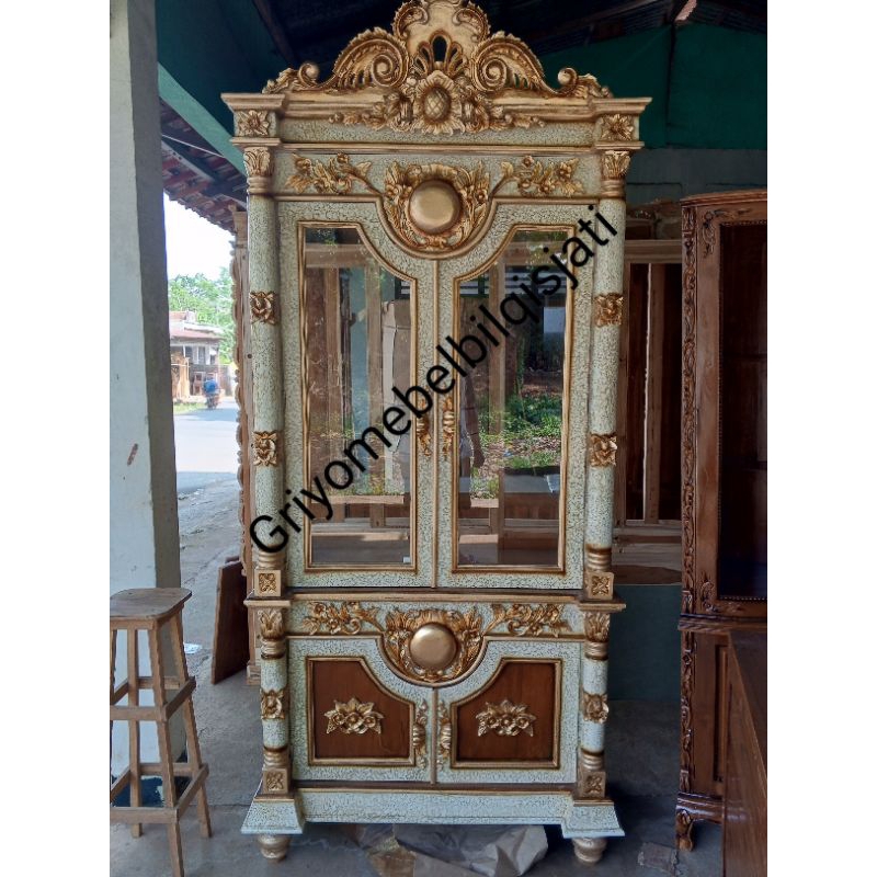 lemari hias ukir jati