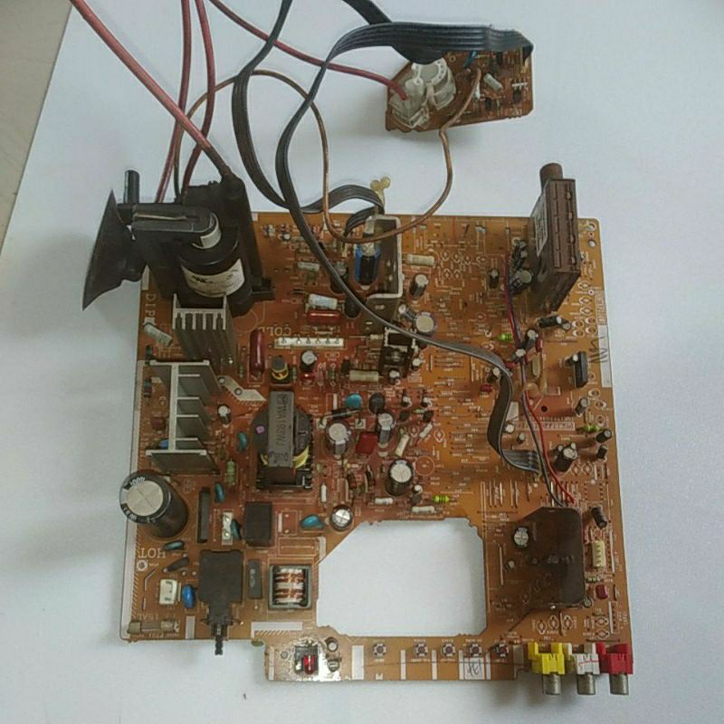 Mesin tv tabung sharp picolo 21in flat RCA depan