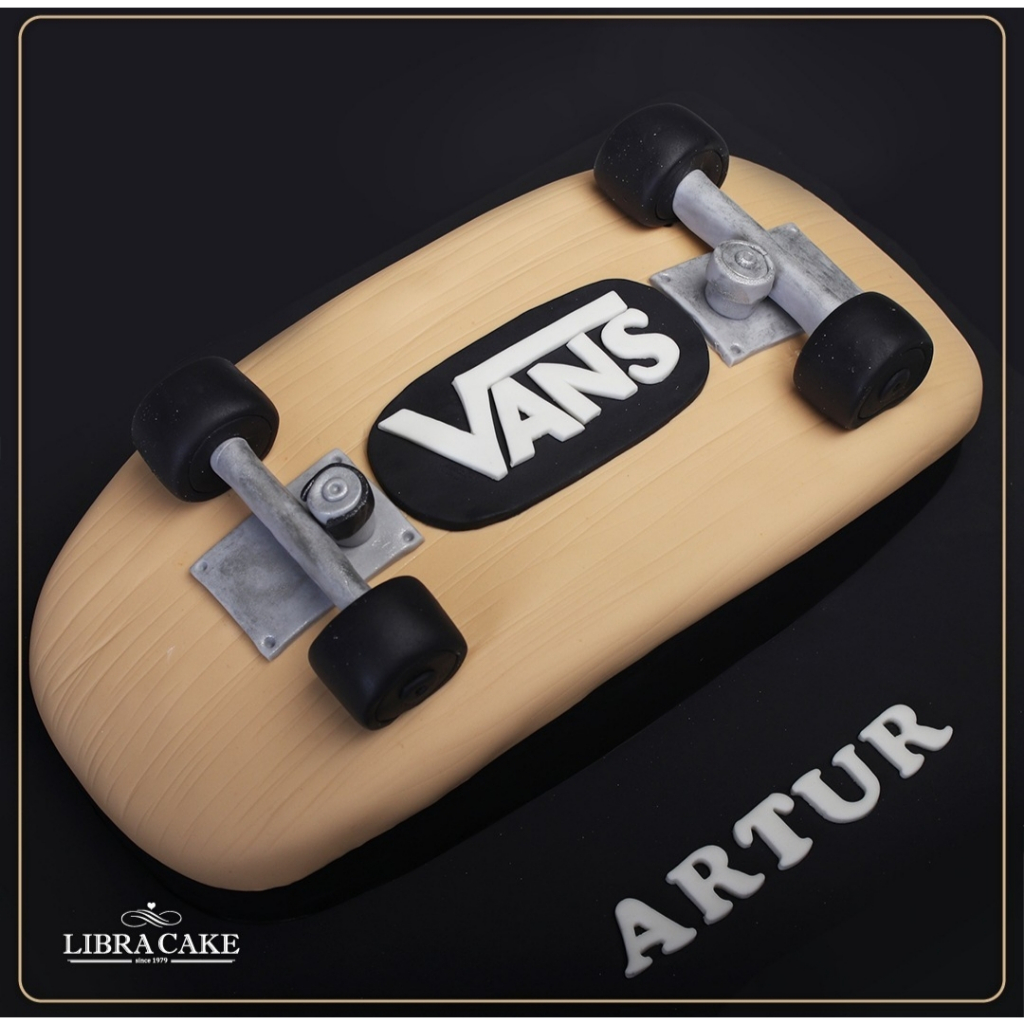

Kue ulang tahun custom skate cake