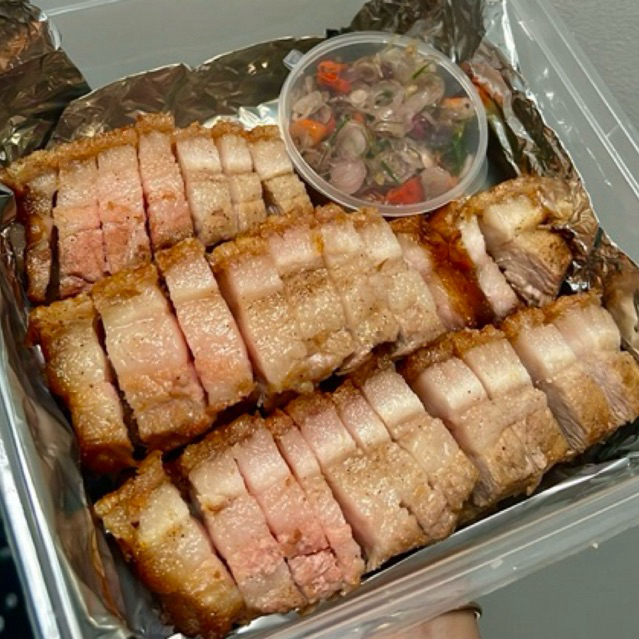 

babi panggang crispy 250 gram ( PO 2 hari )