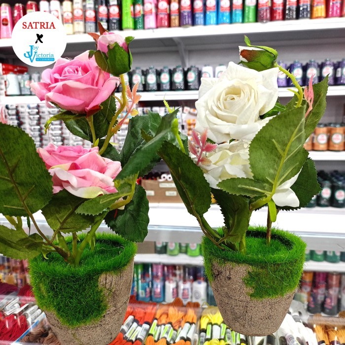 Bunga Mawar Pot Plastik Sintetis/Bunga Hias-Tanaman Bunga Mawar