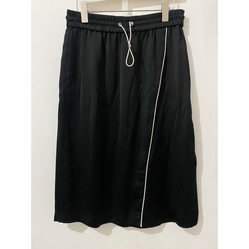 Rok Midi Satin Brand Monki PRELOVED