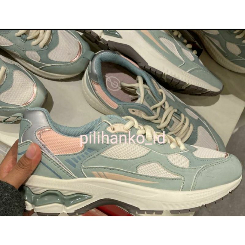 Jastip Sepatu Stradivarius Original/Sepatu Wanita Stradivarius SALE/Sneakers Wanita Stradivarius