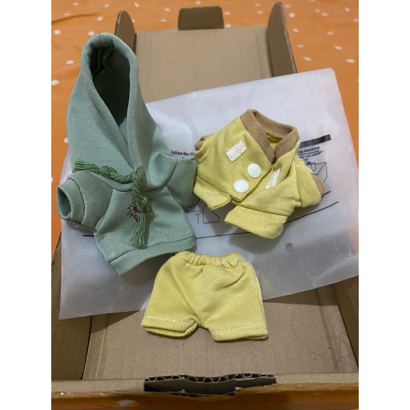 mark lee doll clothes