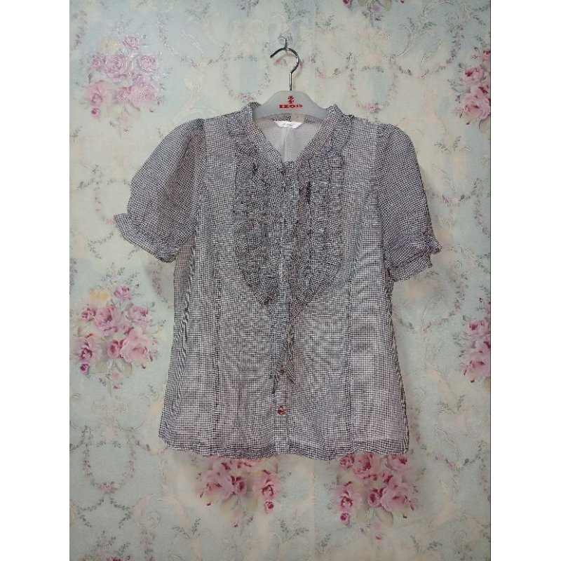 Blouse Ruffle Kotak