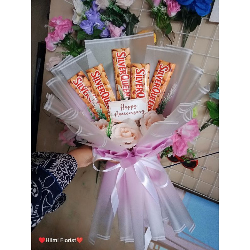 

Buket mewah Silver Queen