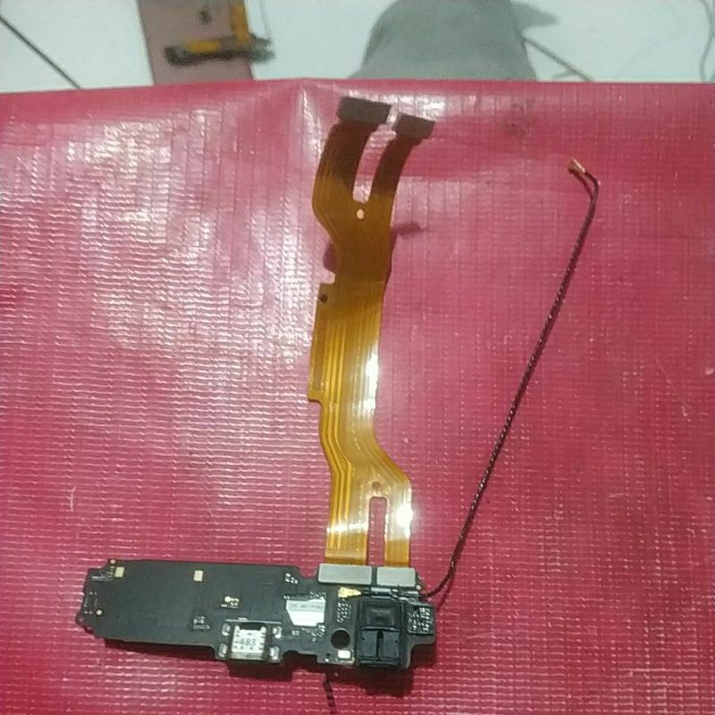 FLEKSIBLE BOARD CAS antena sinyal bekas vivo V5 lite,v5s
