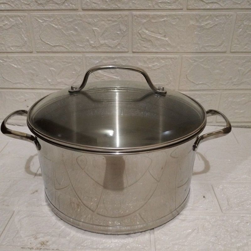 DUTCH OVEN 24 CM LAGOSTINA. TEBAL, ANTEB, ADA BOTTOM