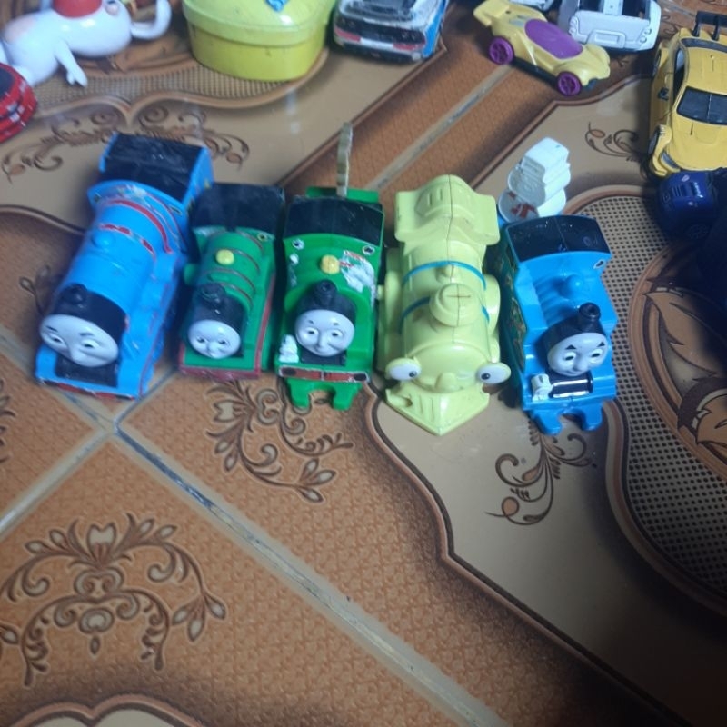 mainan mobil thomas &friends mcd kfc