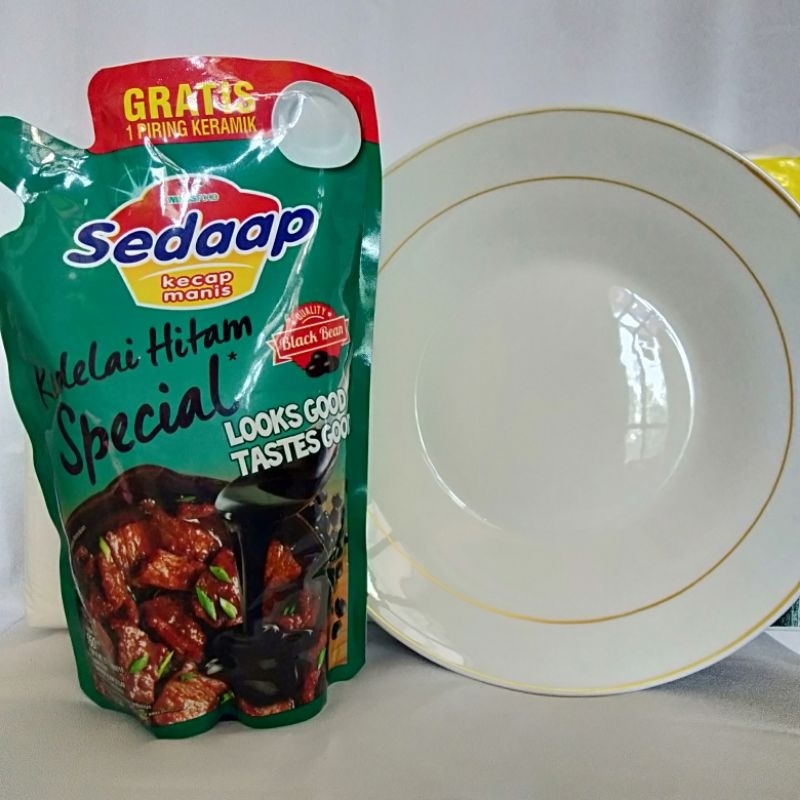 

Sedap Kecap Manis Kedelai Hitam Refill 550 ml