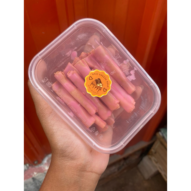 

(Strawberry) Stick Cheese Roll