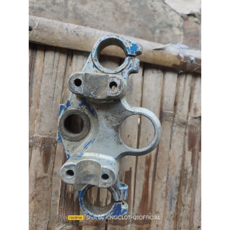 Segitiga atas T atas Vixion original