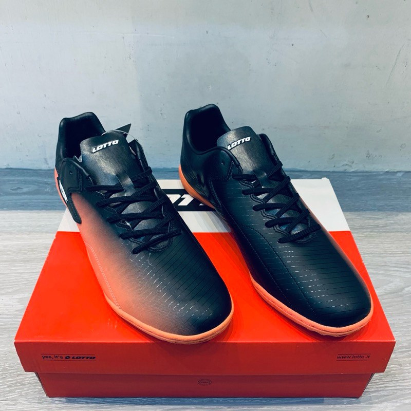 SEPATU FUTSAL LOTTO - SEVERE IN