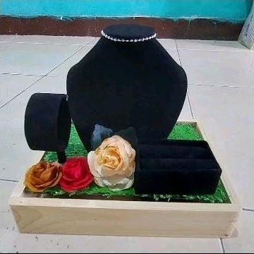 Tempat seserahan mahar perhiasan rustic Hitam Kalung gelang ciincin termurah