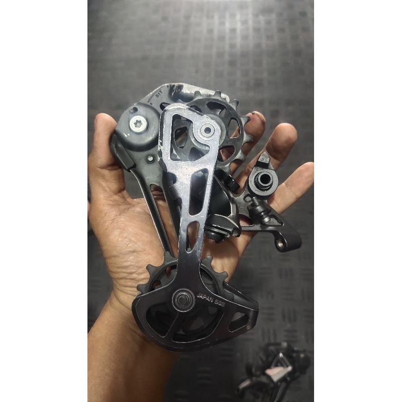 RD XT DAN SHIFTERNYA SLX 12 SPEED SECOND BAGUS NORMAL