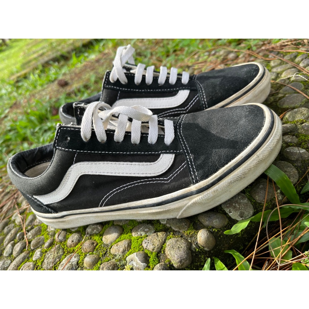 Preloved Sneakers Wanita | Vans Old Skool Classic Black Original, 37