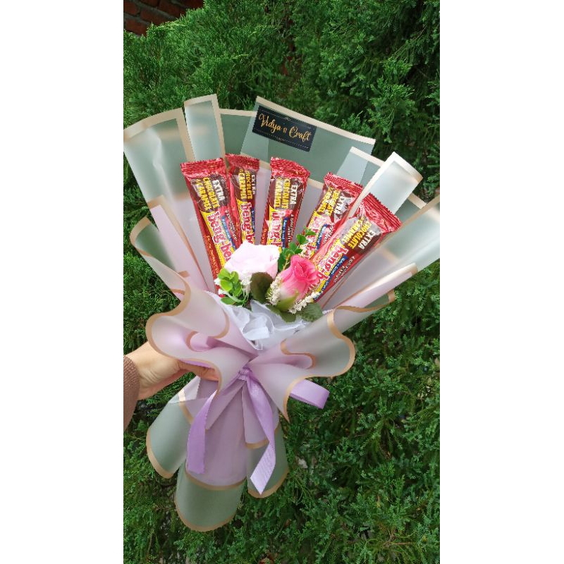 

Buket Snack / Buket Bunga / Buket Beng-Beng / Buket Kado