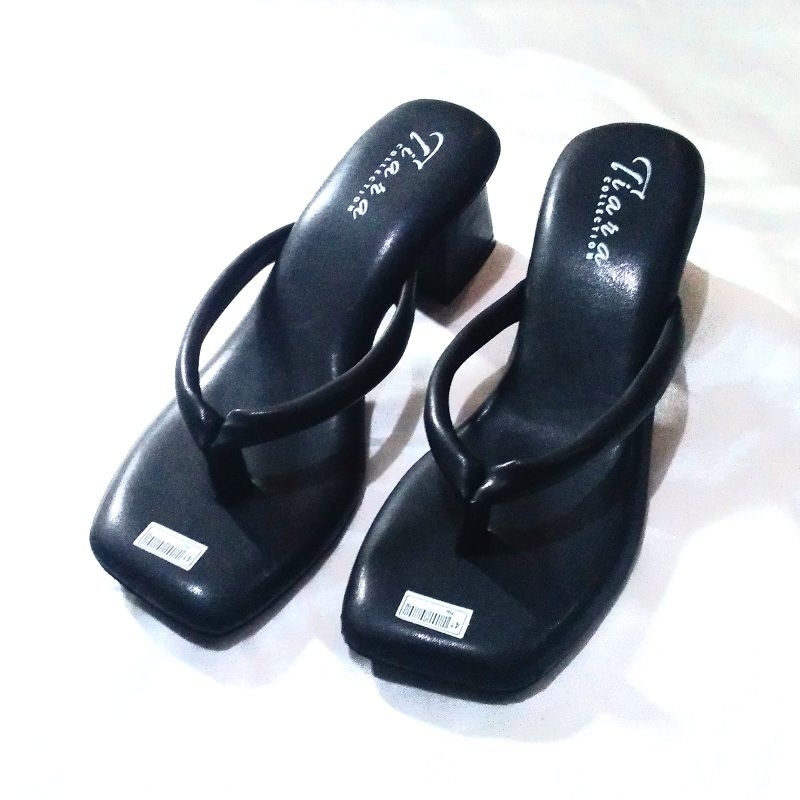 Emilie sandal heels wanita sandal jepit terbaru /high heels hak chunky