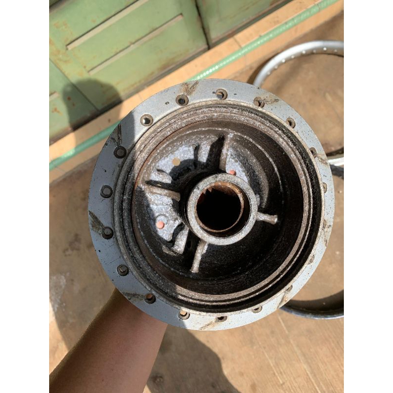 Tromol belakang megapro