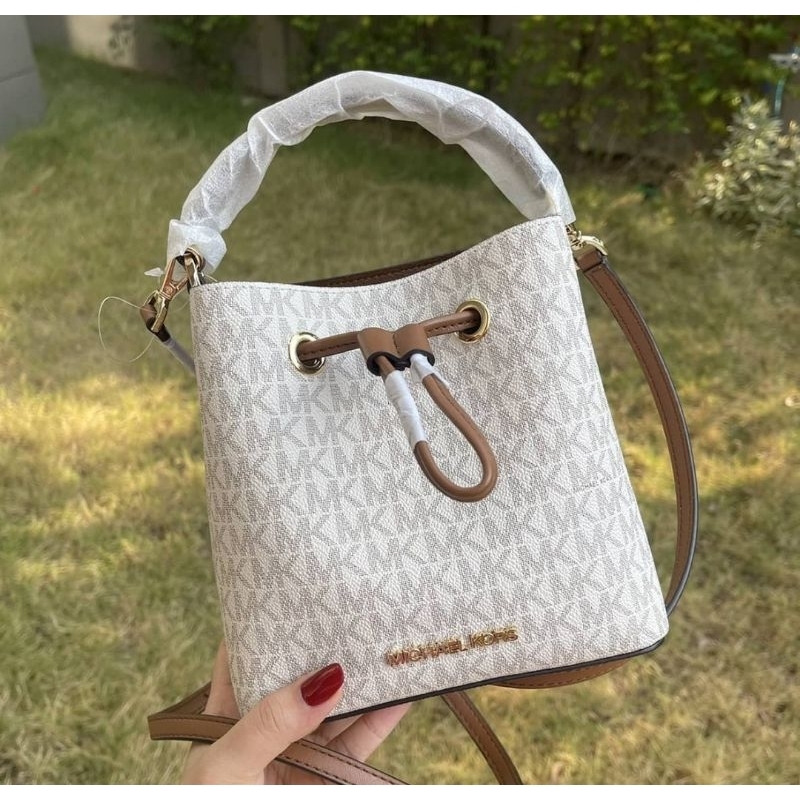 Tas wanita  suri small crossbody bucket original.