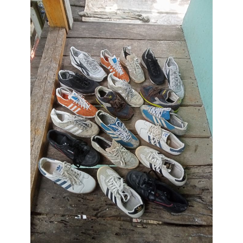 borongan sepatu Adidas