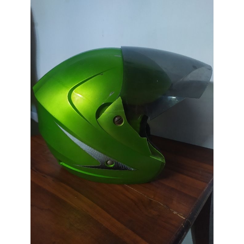 helm yamaha bekas