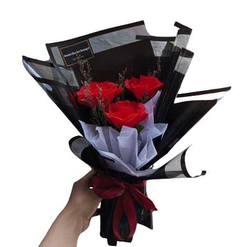 READY LANGSUNG KIRIM 30 MENIT Buket bunga cowok buket wisuda cowok buket bunga mini mawar merah hitam caspea