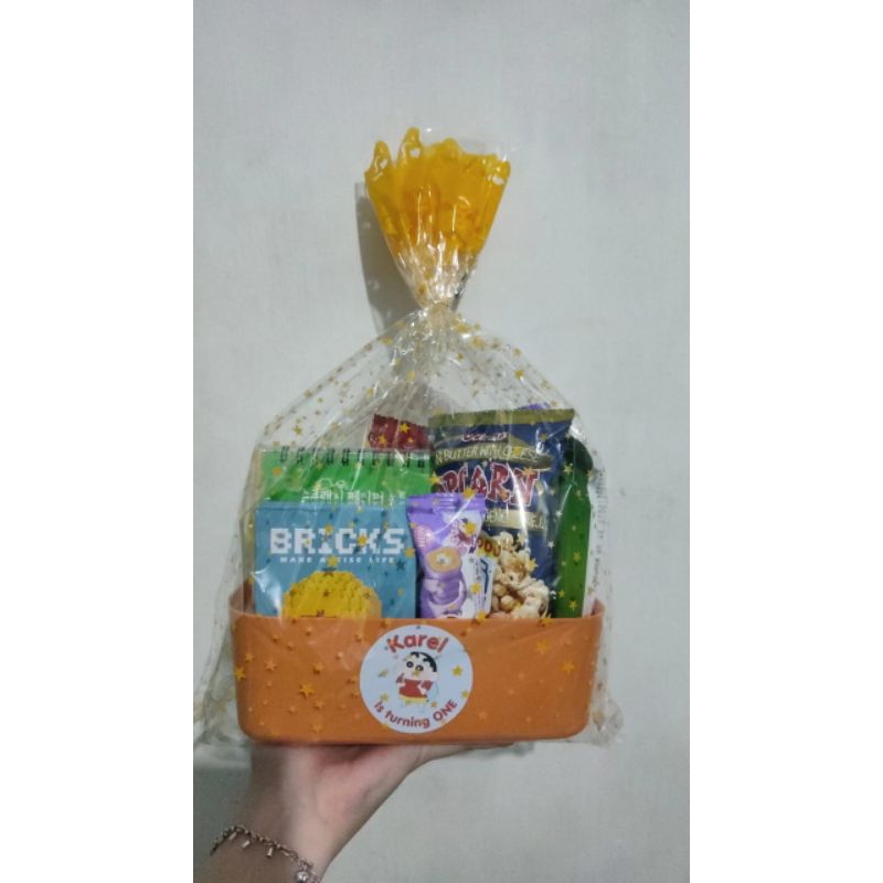 

Paket Hampers Hadiah anak ulang tahun