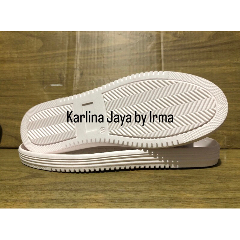 Outsole Sepatu Sneakers Pria - Sepatu Casual Balenciaga Tidak licin