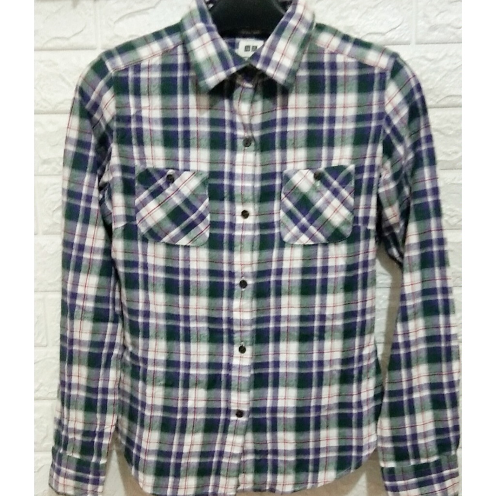KEMEJA FLANEL WANITA BRAND UNIQLO