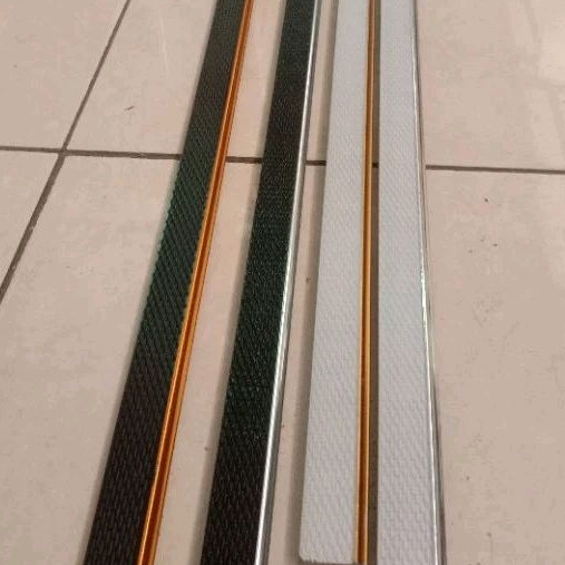 PIGURA BATANGAN  PANEL ECER / LINEN  FRAME  BINGKAI  LONJORAN BATANGAN DIAMETER 3CM PANJANG 3 METER