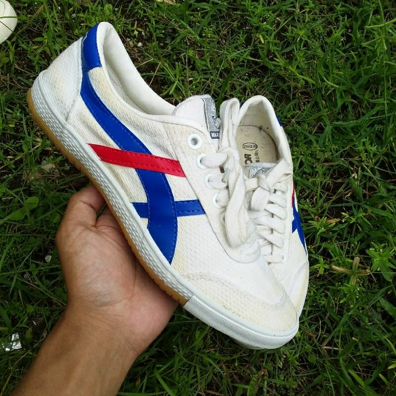 sepatu warrior second