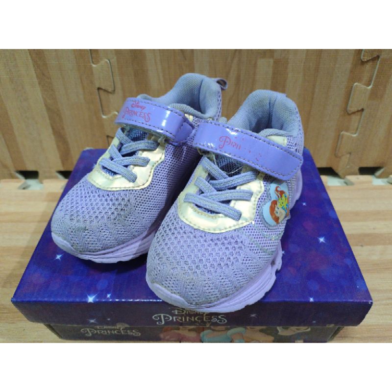[PRELOVED] Sepatu Anak Disney Princess 100% ori