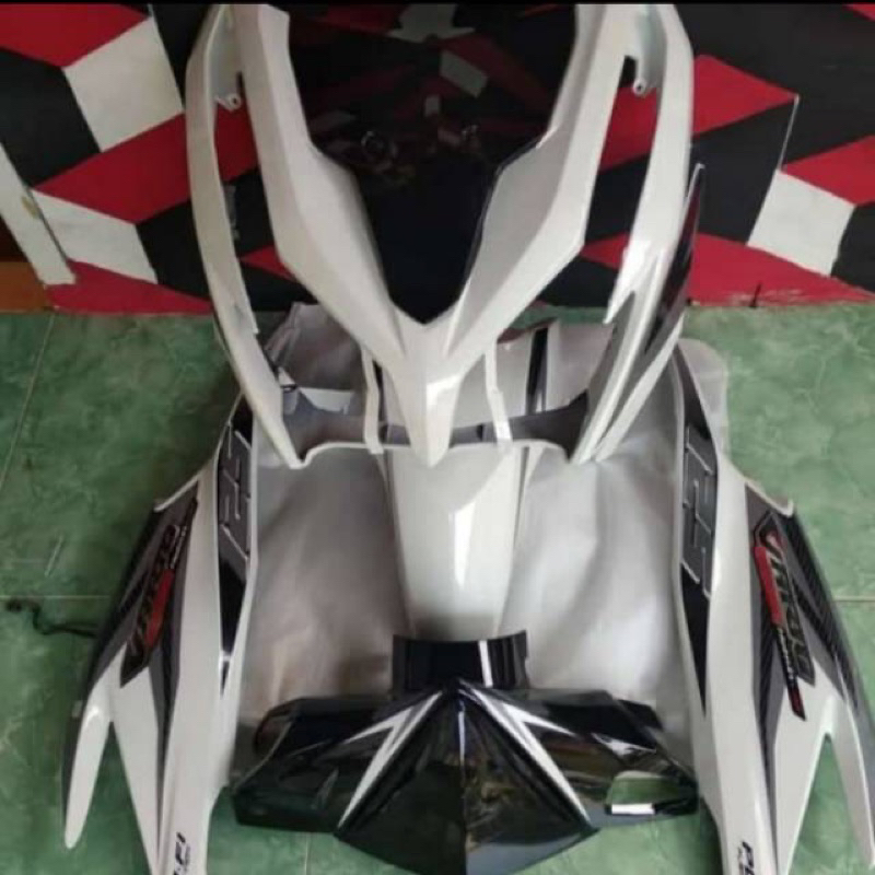 Full body halus Honda Vario 125 Old Putih
