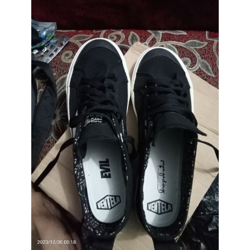 sepatu ventela x evil papah gading