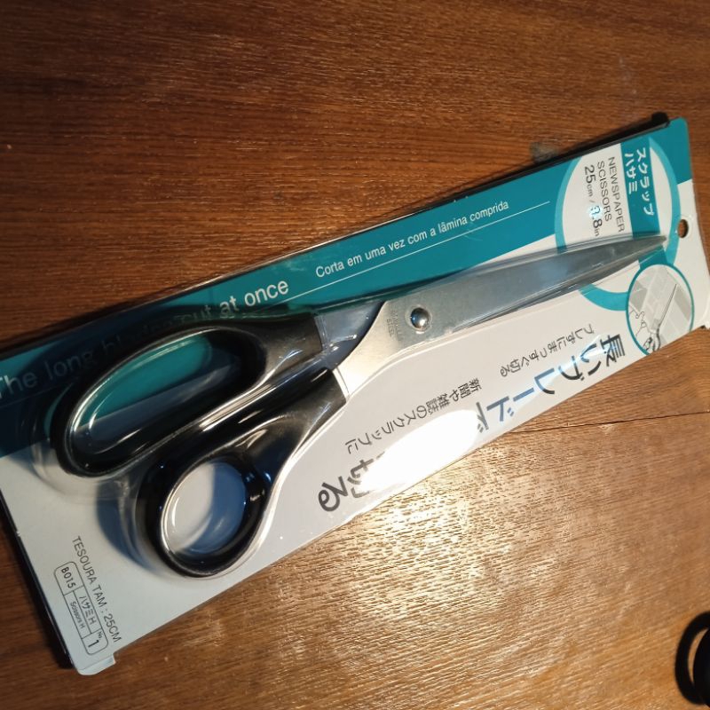 

DAISO Gunting panjang 25 cm baja tahan karat gunting koran newspaper scissors