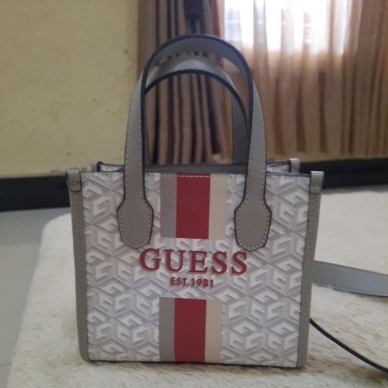 Preloved Tas Guess Original Store