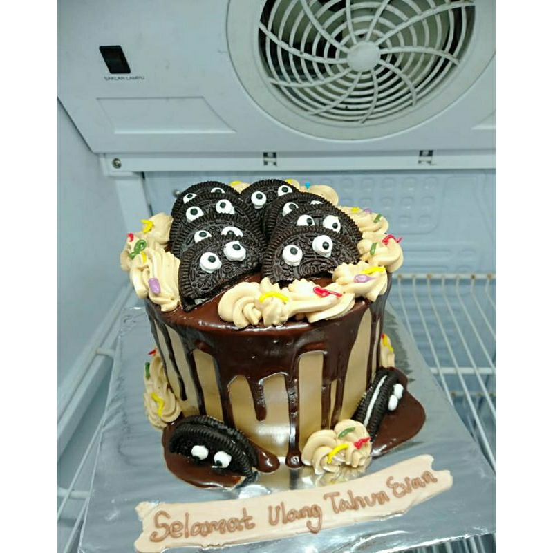 

(diameter 10cm)Korean Cake/ Korean Bento Cake/Kue tart coklat / kue ulang tahun / kue tart