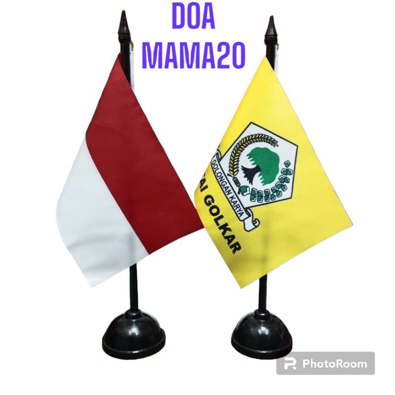 

tiang kayu meja set sama bendera merah putih dan GOLKAR