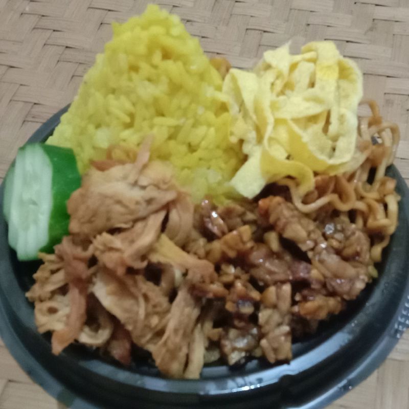 

bakul ceban tumpeng mini ayam suwir termurah