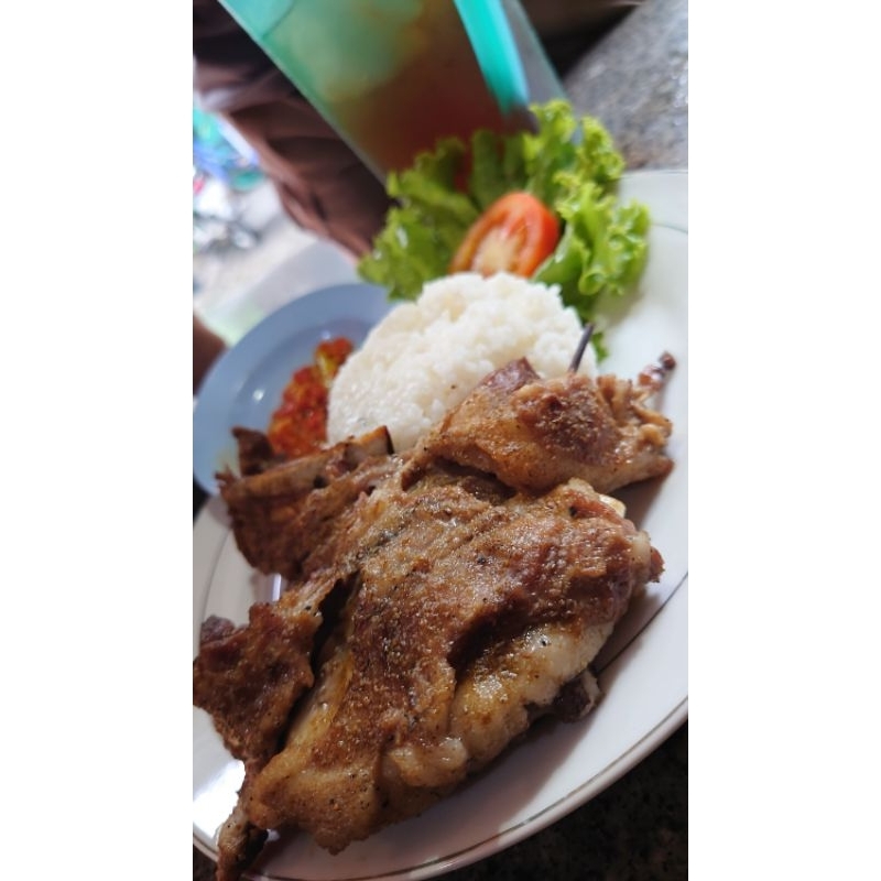 

Spesial iga kambing bakar/asap berdaging lemak
