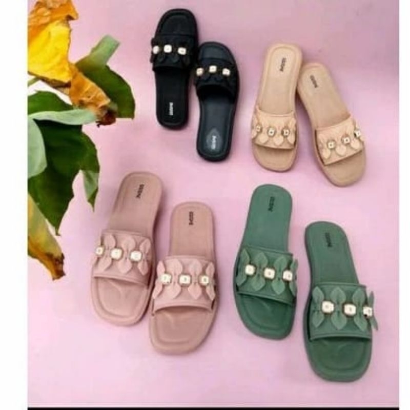 SANDAL SLOP WANITA RINGAN EMPUK