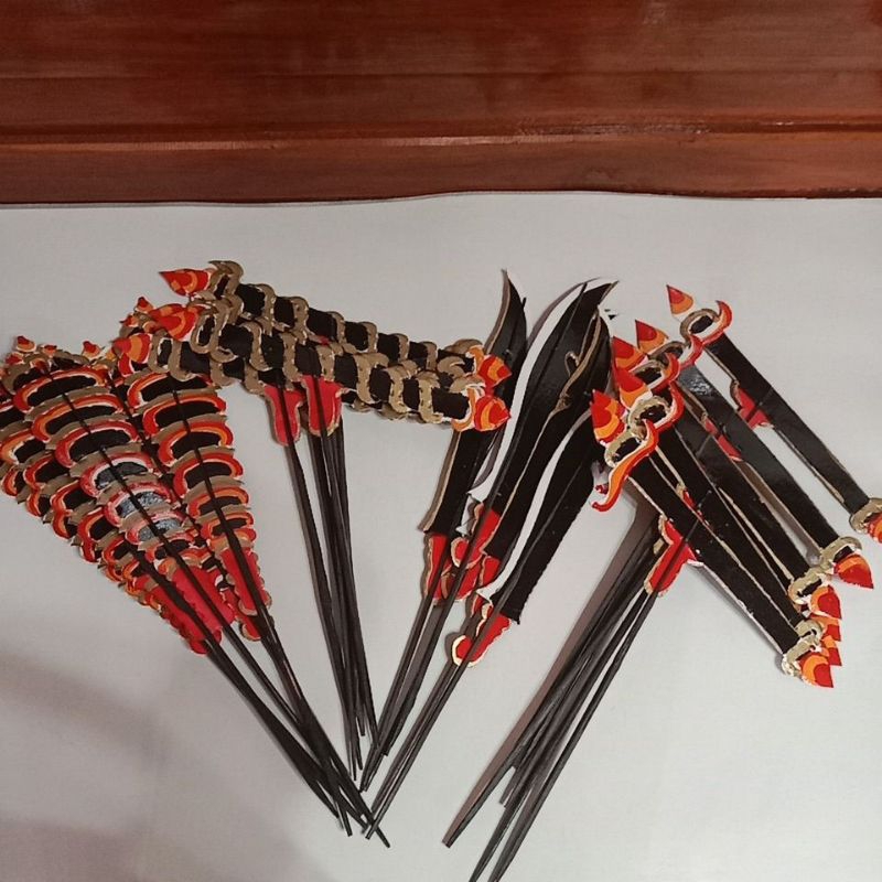 WAYANG KULIT KERTAS MAINAN SENJATA WAYANG, SEPAKET ISI 4