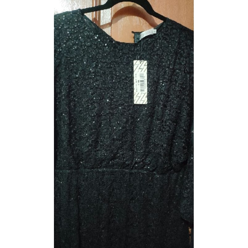 ZALIA Batwing Lace Maxi dress hitam