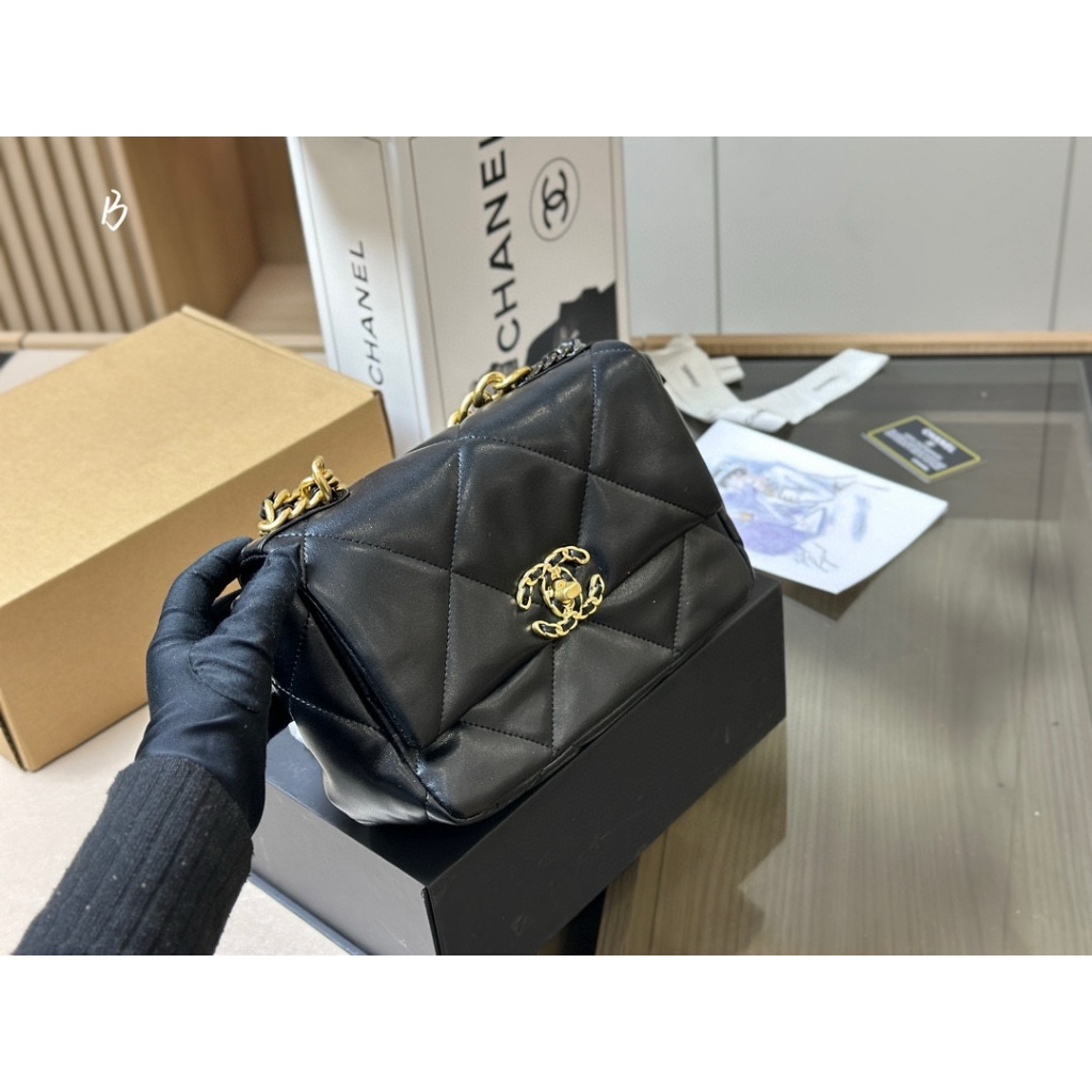 Chanel 19bag all-sheepskin chain bag, fashionable, simple and elegant one-shoulder crossbody bag