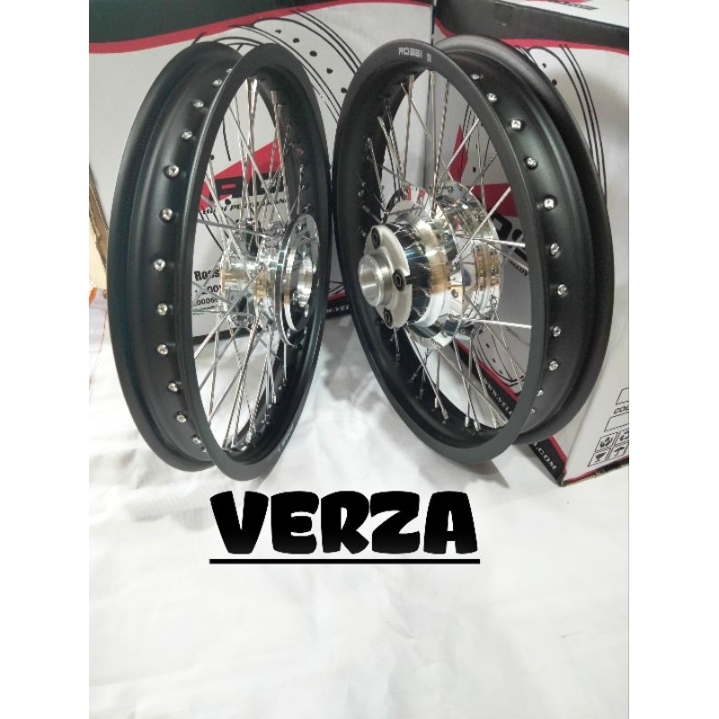 Velg Jari Jari Paketan Ring 17 140-160-185-215 Merk Rossi Warna Hitam-Chrome Untuk Motor VERZA Satu 