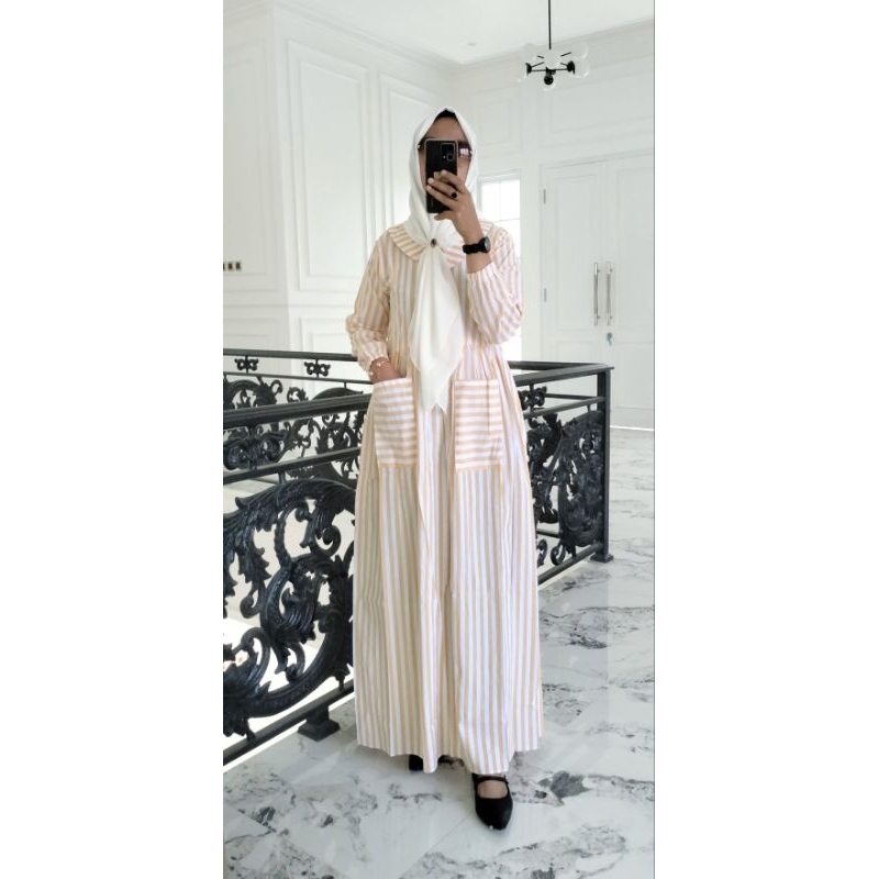 Gamis Lizam Kekinian Model Terbaru Motif Salur Bahan Katun
